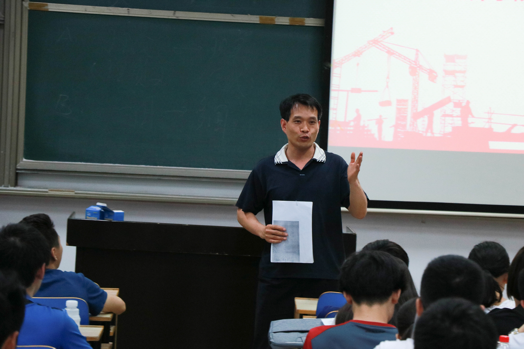 崇尚实践、知行并重，青春的汗水永远在路上——今日看料
召