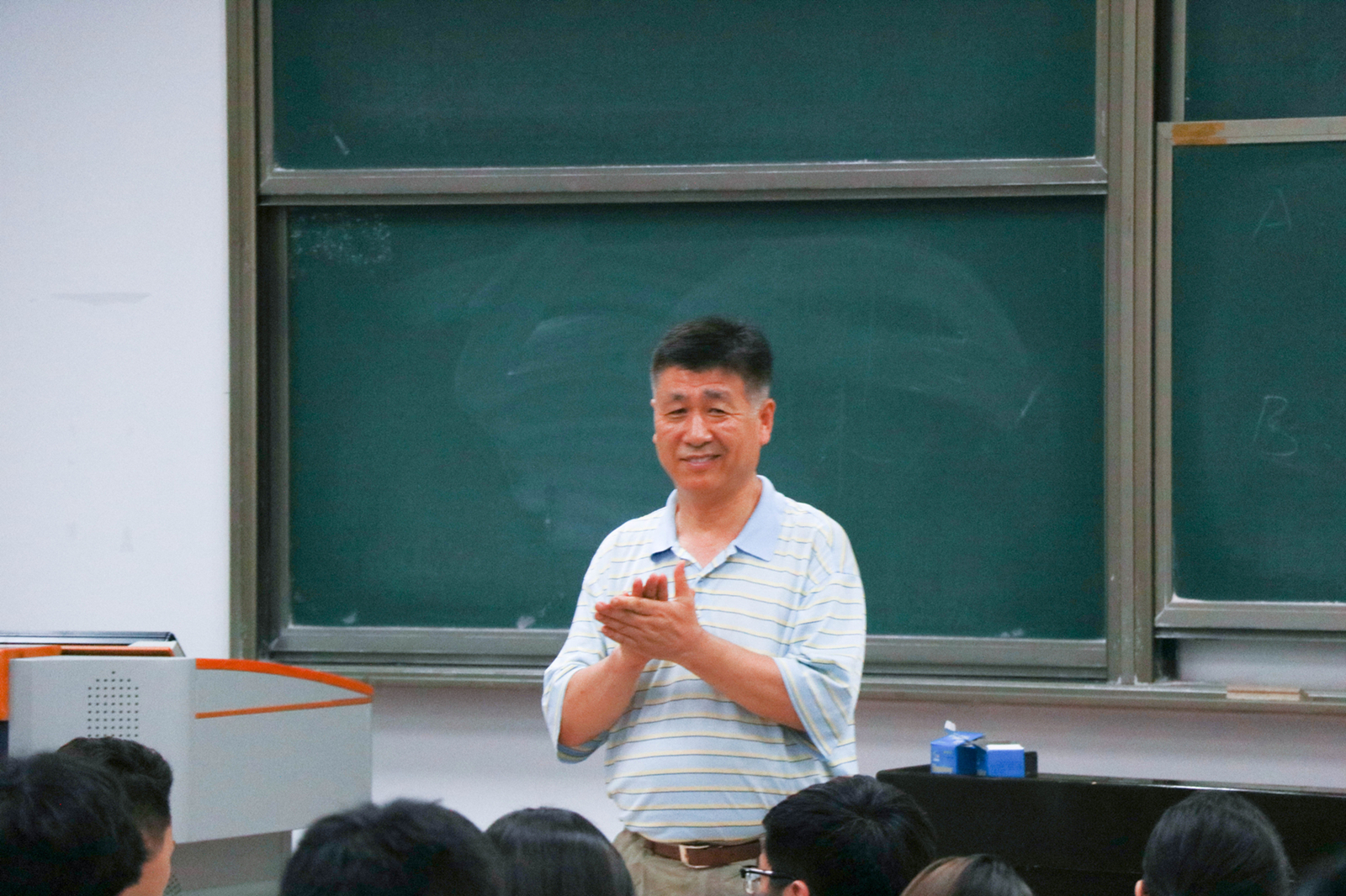 崇尚实践、知行并重，青春的汗水永远在路上——今日看料
召